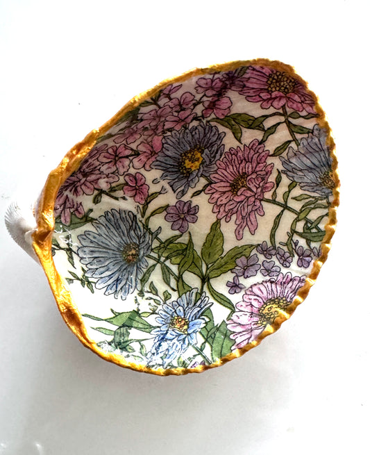 Spring Blue and Pink Patterned Shell Ring Dish